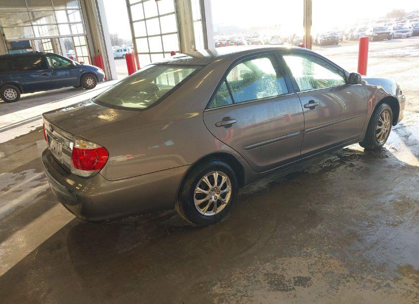 Photo 4 of 2006 Toyota Camry LE (VIN 4T1BE30K06U661117)