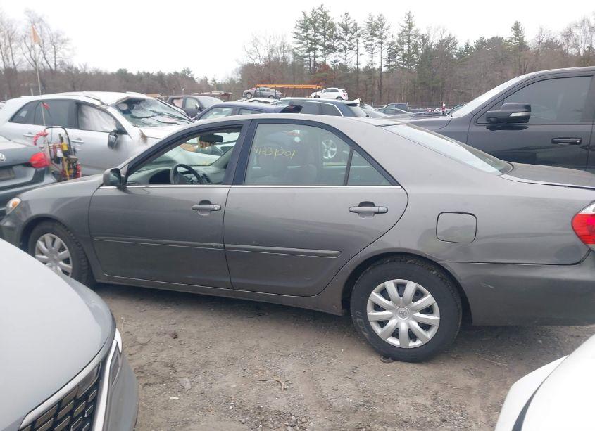Photo 14 of 2006 Toyota Camry LE (VIN 4T1BE30K06U670769)
