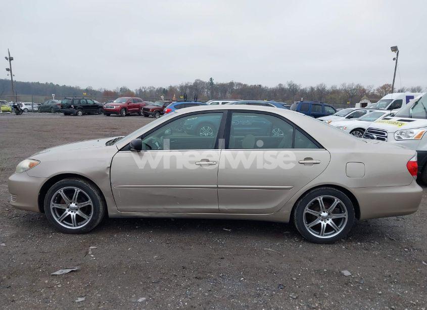 Photo 6 of 2006 Toyota Camry LE (VIN 4T1BE30K06U700126)