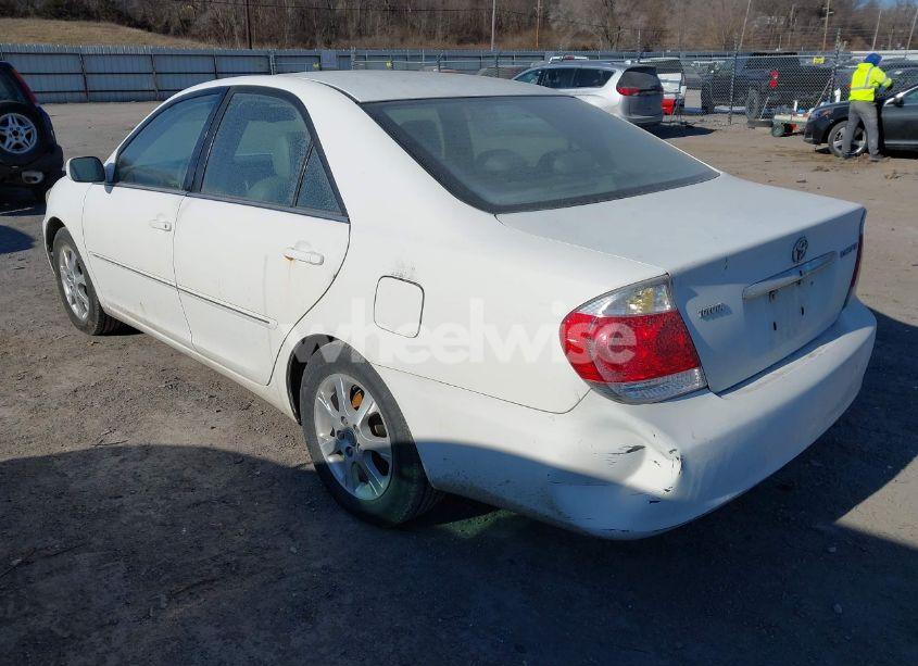 Photo 3 of 2006 Toyota Camry XLE (VIN 4T1BE30K06U704175)