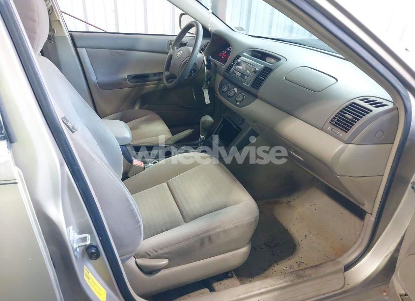 Photo 5 of 2006 Toyota Camry LE (VIN 4T1BE30K06U739962)