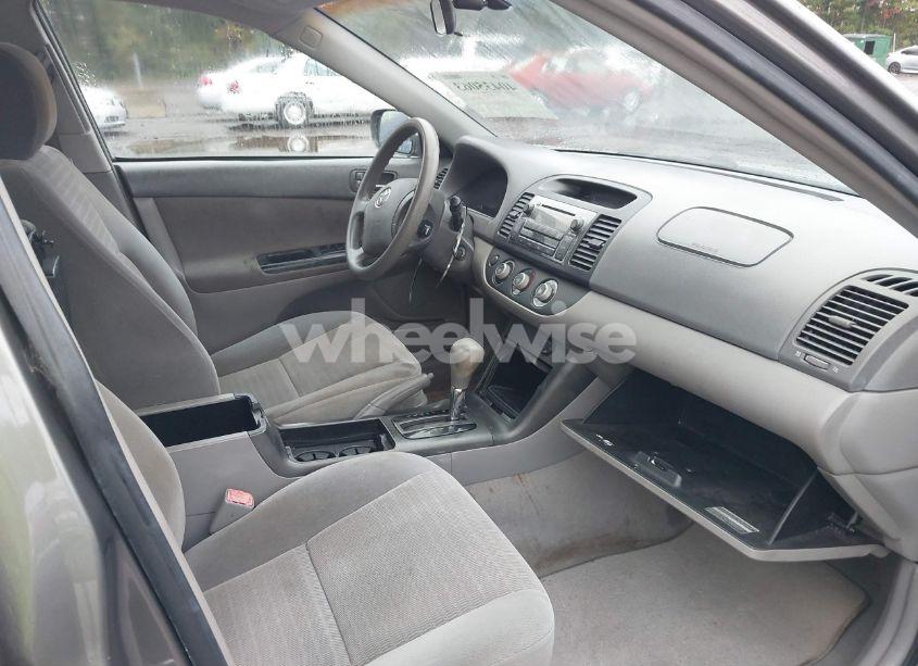 Photo 5 of 2006 Toyota Camry LE (VIN 4T1BE30K06U748449)