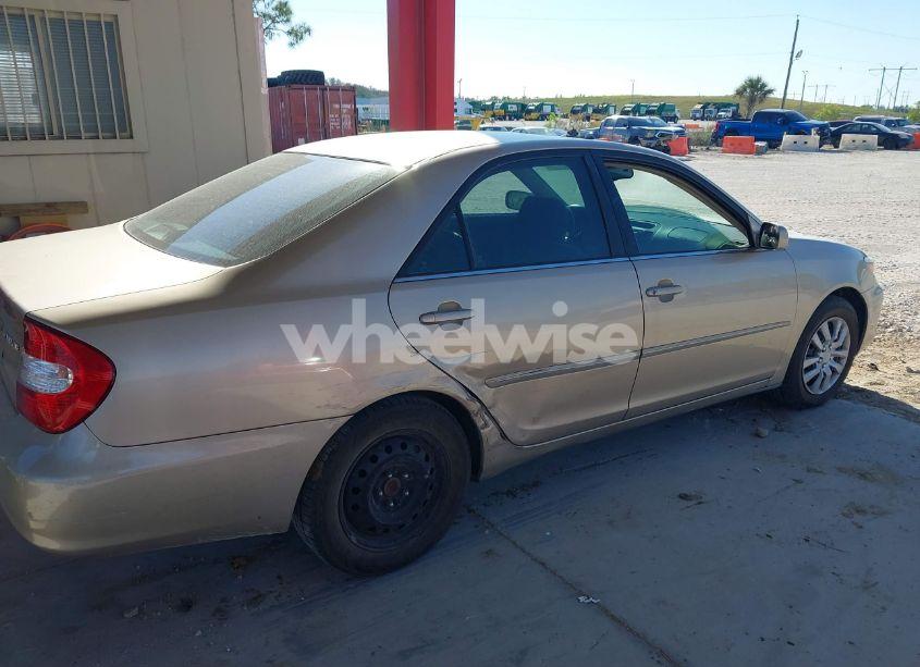 Photo 6 of 2002 Toyota Camry XLE (VIN 4T1BE30K12U051222)