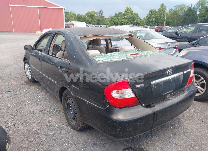 Photo 3 of 2002 Toyota Camry XLE (VIN 4T1BE30K12U088903)