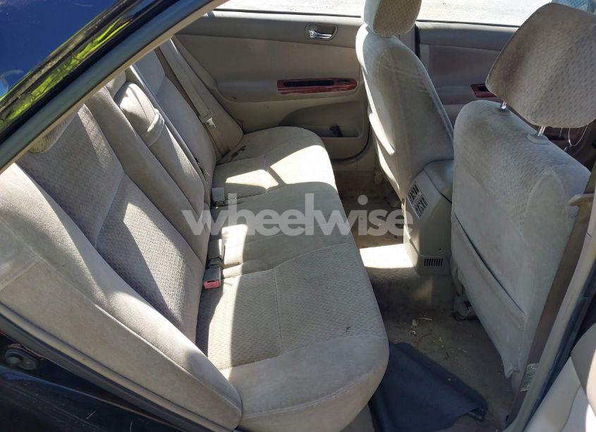 Photo 8 of 2002 Toyota Camry XLE (VIN 4T1BE30K12U088903)