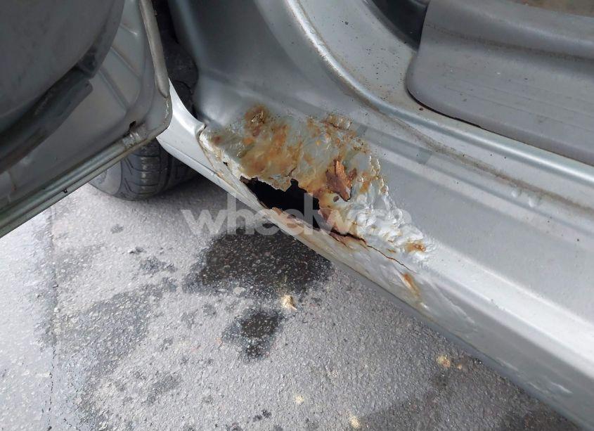 Photo 6 of 2002 Toyota Camry XLE (VIN 4T1BE30K12U516694)