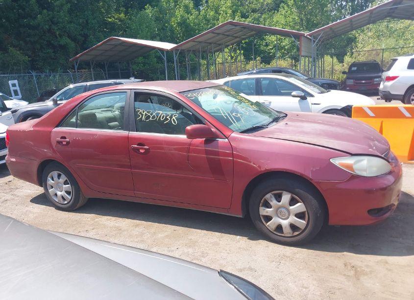 Photo 14 of 2002 Toyota Camry LE (VIN 4T1BE30K12U555639)