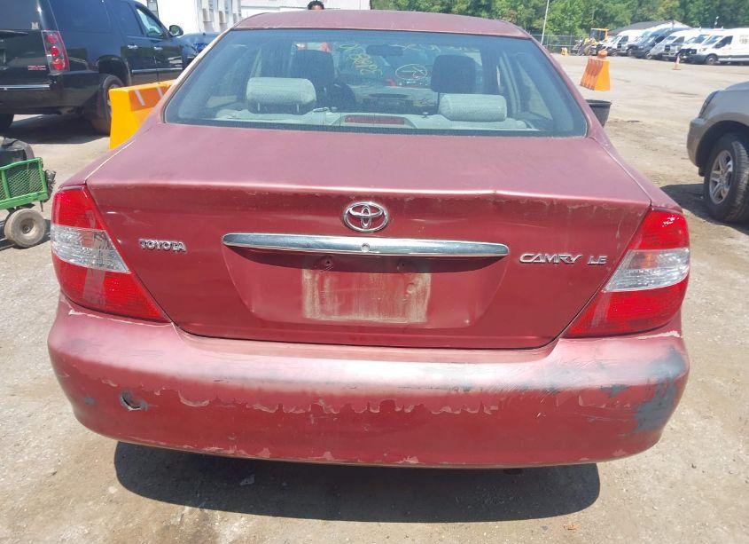 Photo 17 of 2002 Toyota Camry LE (VIN 4T1BE30K12U555639)