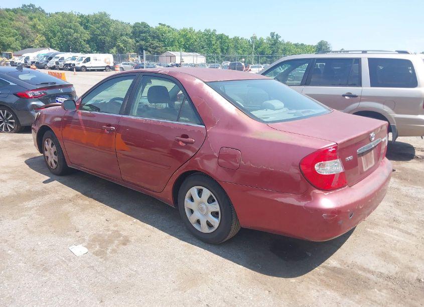 Photo 3 of 2002 Toyota Camry LE (VIN 4T1BE30K12U555639)