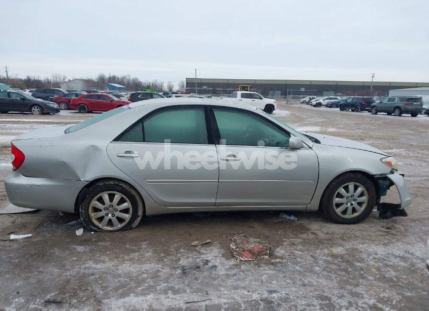 Photo 13 of 2002 Toyota Camry XLE (VIN 4T1BE30K12U564471)