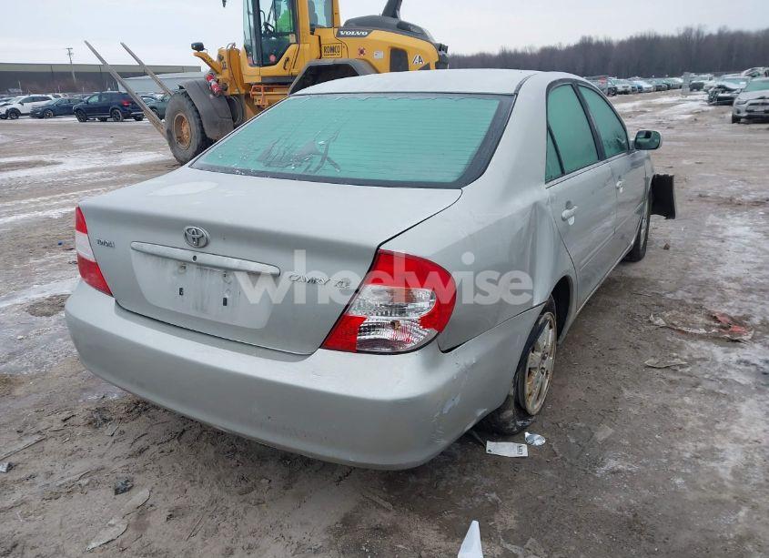 Photo 4 of 2002 Toyota Camry XLE (VIN 4T1BE30K12U564471)