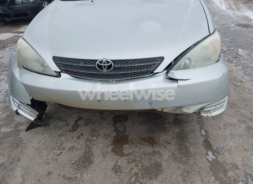 Photo 6 of 2002 Toyota Camry XLE (VIN 4T1BE30K12U564471)