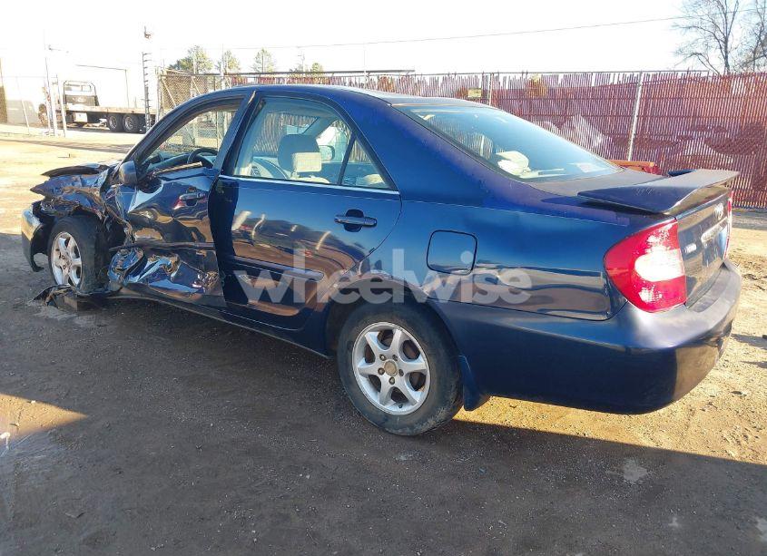 Photo 3 of 2002 Toyota Camry LE (VIN 4T1BE30K12U581092)