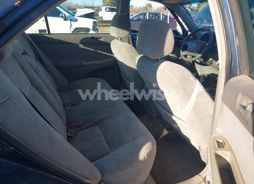 Photo 8 of 2002 Toyota Camry LE (VIN 4T1BE30K12U581092)