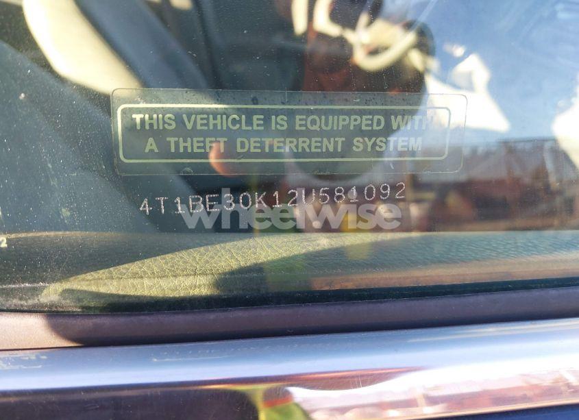 Photo 9 of 2002 Toyota Camry LE (VIN 4T1BE30K12U581092)