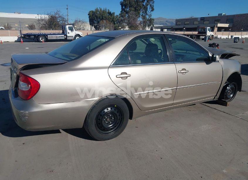 Photo 4 of 2002 Toyota Camry XLE (VIN 4T1BE30K12U614351)