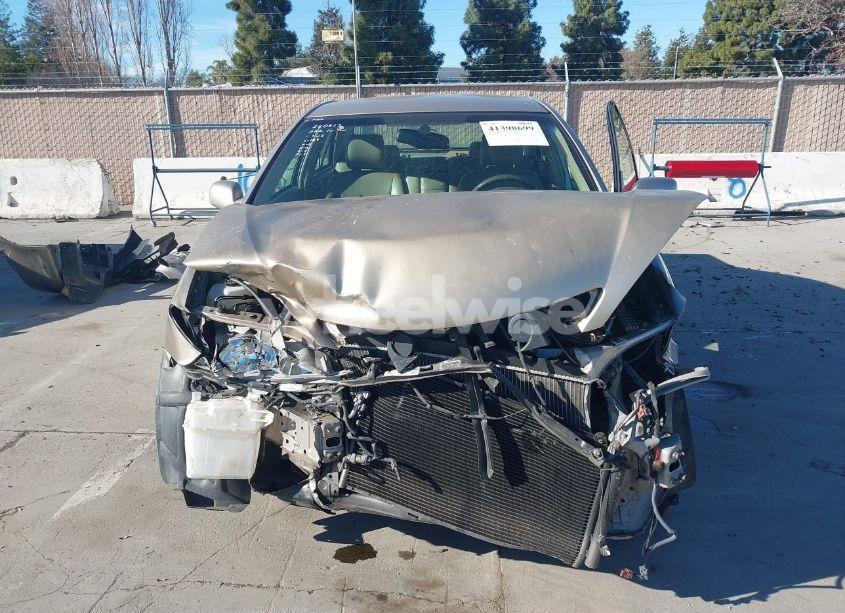 Photo 6 of 2002 Toyota Camry XLE (VIN 4T1BE30K12U614351)