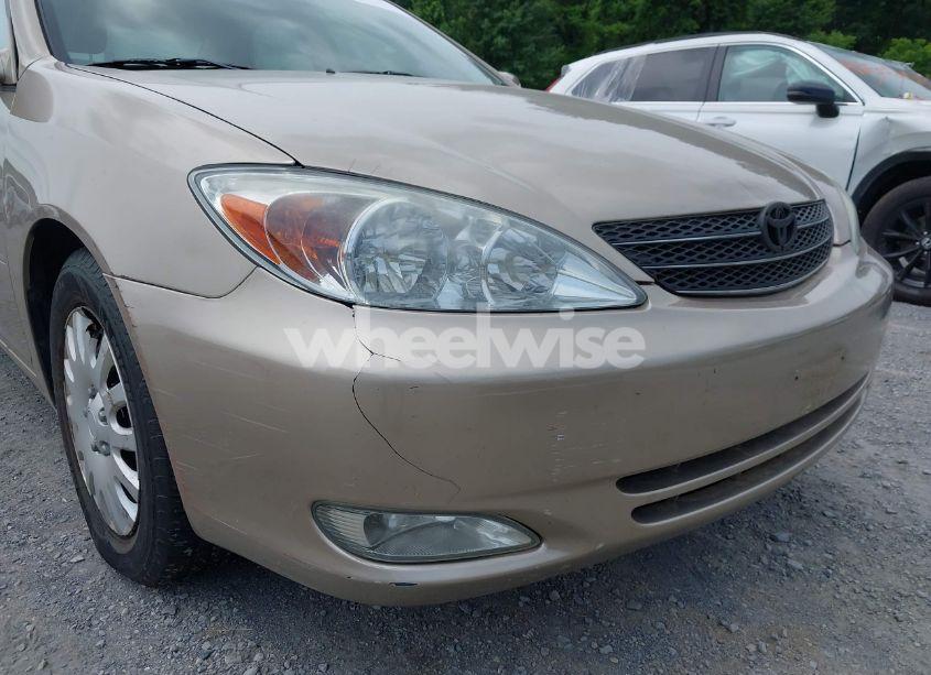 Photo 13 of 2003 Toyota Camry XLE (VIN 4T1BE30K13U141729)
