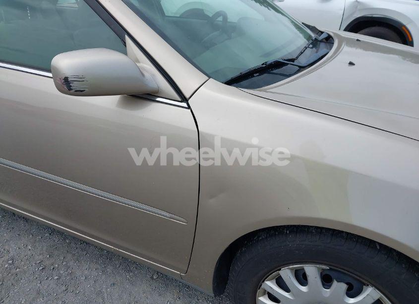 Photo 14 of 2003 Toyota Camry XLE (VIN 4T1BE30K13U141729)