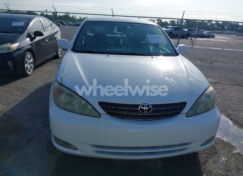 Photo 6 of 2003 Toyota Camry XLE (VIN 4T1BE30K13U195810)