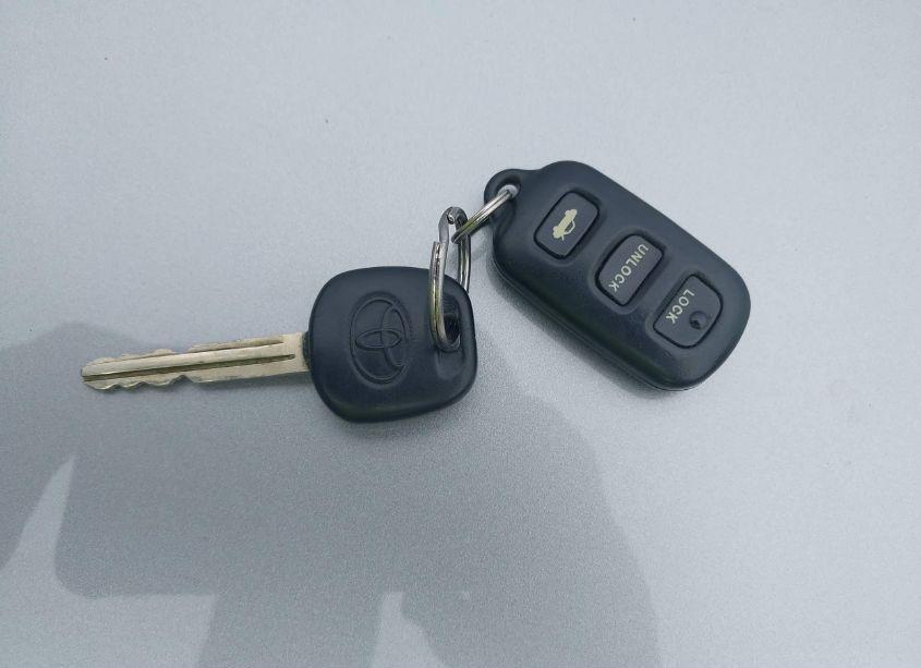 Photo 11 of 2003 Toyota Camry XLE (VIN 4T1BE30K13U214114)