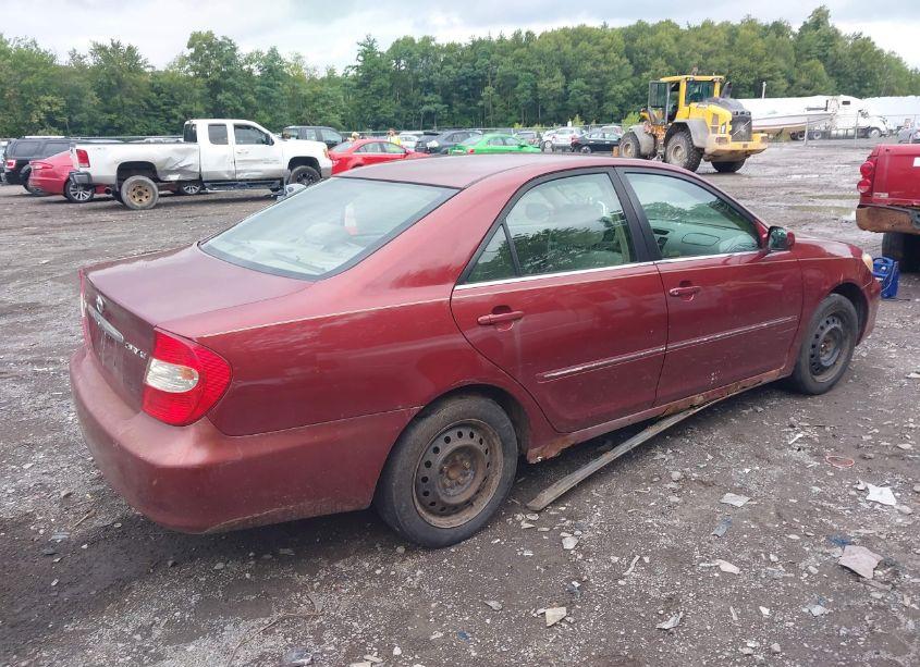 Photo 4 of 2003 Toyota Camry XLE (VIN 4T1BE30K13U214114)