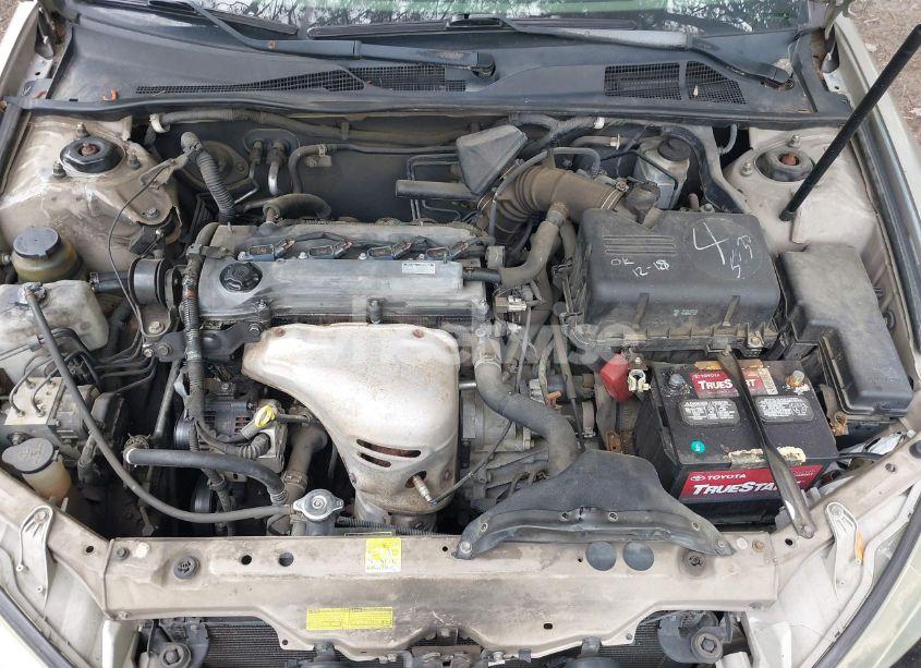 Photo 10 of 2003 Toyota Camry LE (VIN 4T1BE30K13U245511)