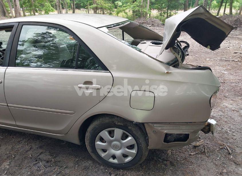 Photo 14 of 2003 Toyota Camry LE (VIN 4T1BE30K13U245511)