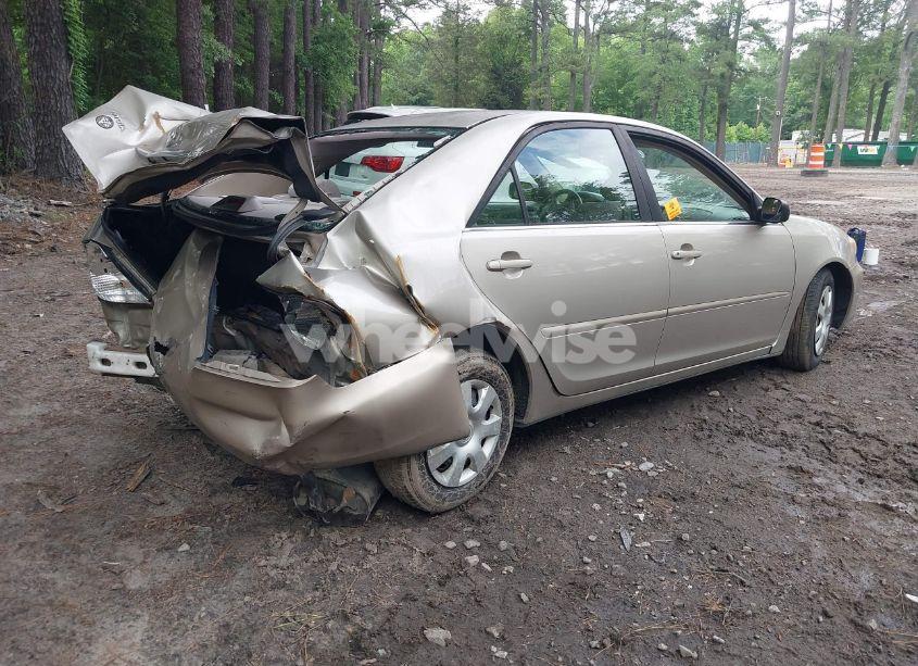 Photo 4 of 2003 Toyota Camry LE (VIN 4T1BE30K13U245511)