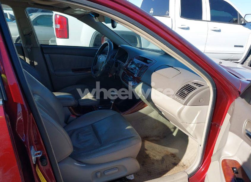 Photo 5 of 2003 Toyota Camry XLE (VIN 4T1BE30K13U252622)