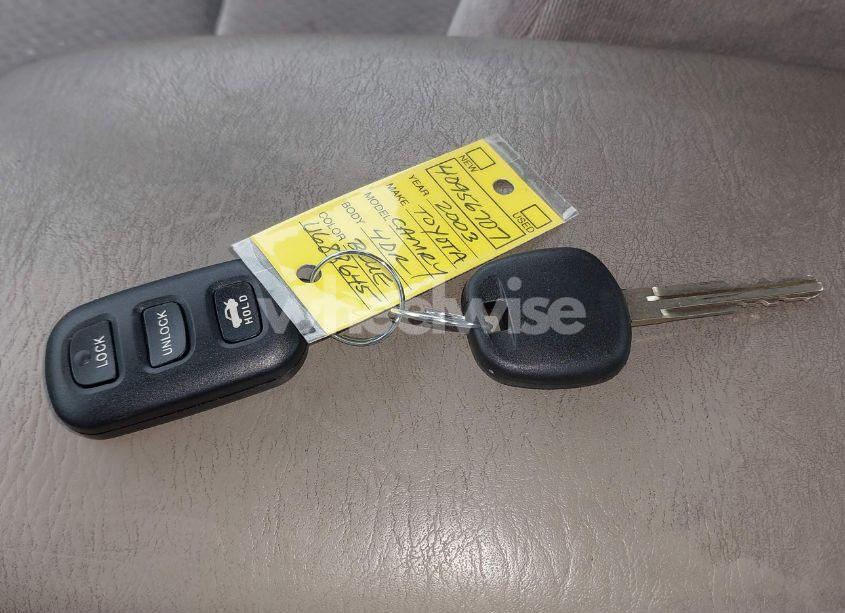 Photo 11 of 2003 Toyota Camry XLE (VIN 4T1BE30K13U688645)