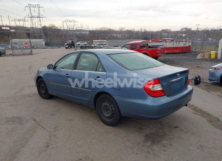 Photo 3 of 2003 Toyota Camry XLE (VIN 4T1BE30K13U688645)