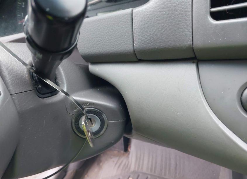 Photo 11 of 2003 Toyota Camry LE (VIN 4T1BE30K13U716122)