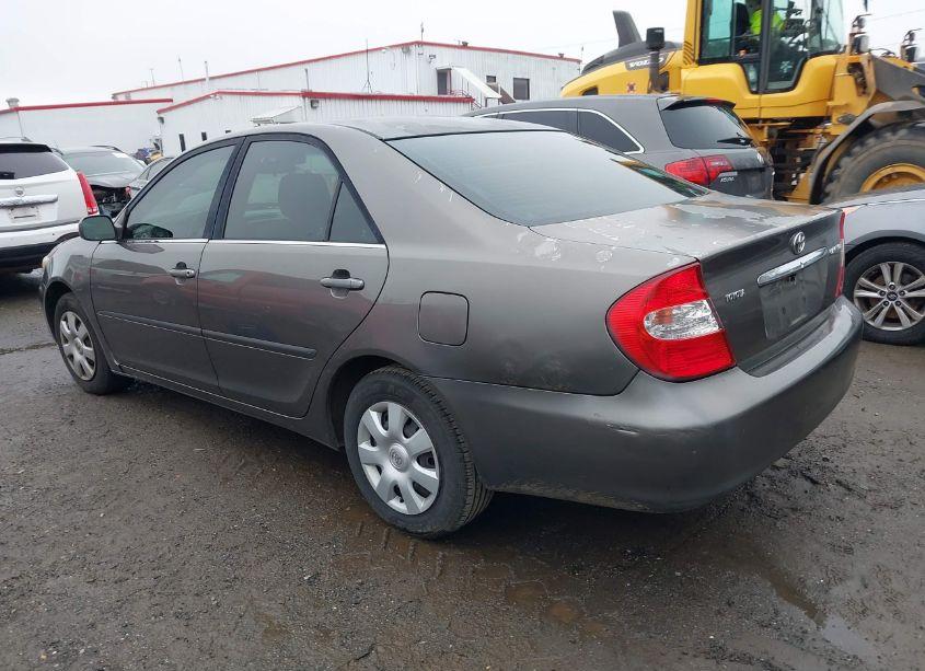 Photo 3 of 2003 Toyota Camry LE (VIN 4T1BE30K13U716122)