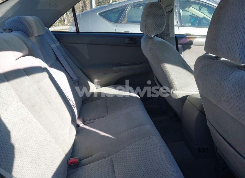 Photo 8 of 2003 Toyota Camry LE (VIN 4T1BE30K13U718873)
