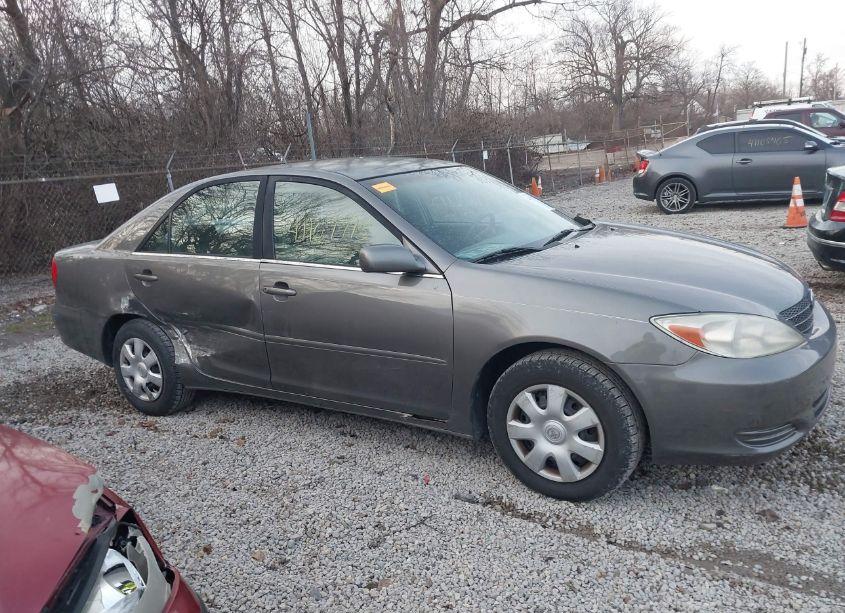 Photo 14 of 2003 Toyota Camry LE (VIN 4T1BE30K13U731106)