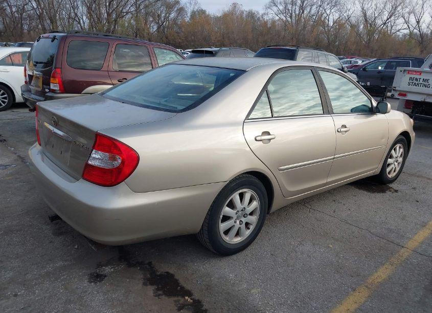 Photo 4 of 2004 Toyota Camry XLE (VIN 4T1BE30K14U285198)