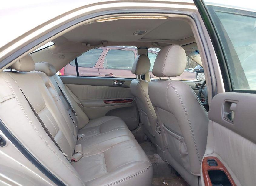 Photo 8 of 2004 Toyota Camry XLE (VIN 4T1BE30K14U285198)