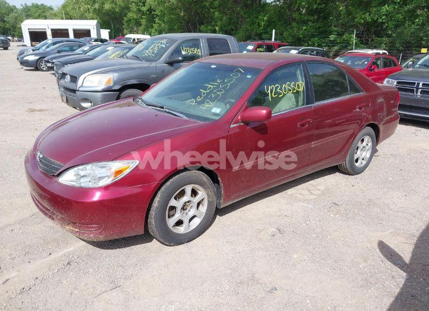 Photo 2 of 2004 Toyota Camry LE (VIN 4T1BE30K14U306583)