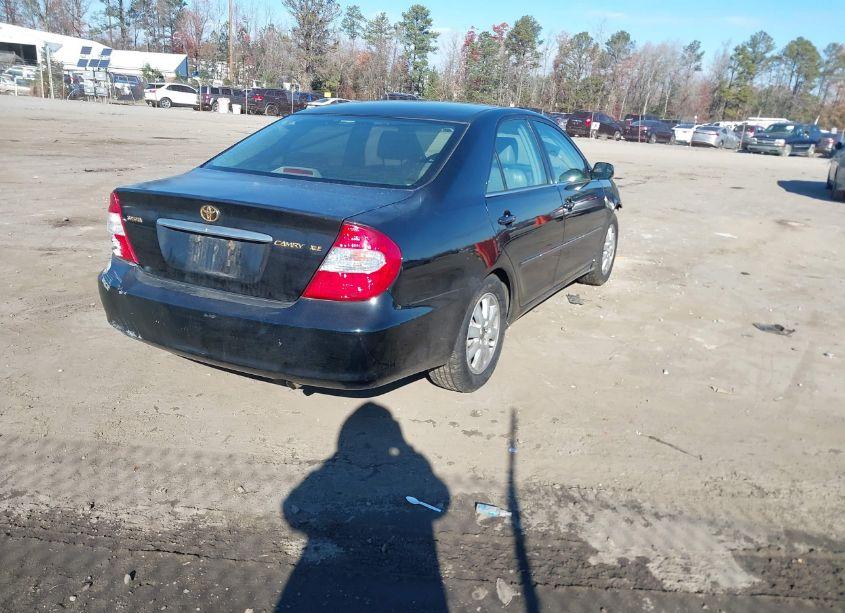 Photo 4 of 2004 Toyota Camry XLE (VIN 4T1BE30K14U346016)