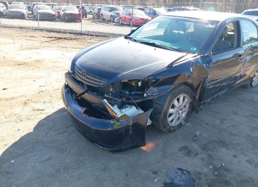 Photo 6 of 2004 Toyota Camry XLE (VIN 4T1BE30K14U346016)