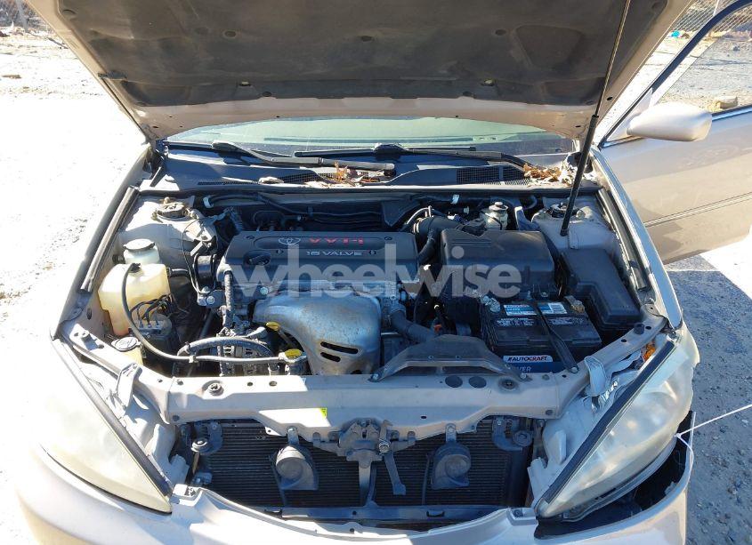 Photo 10 of 2004 Toyota Camry XLE (VIN 4T1BE30K14U875725)