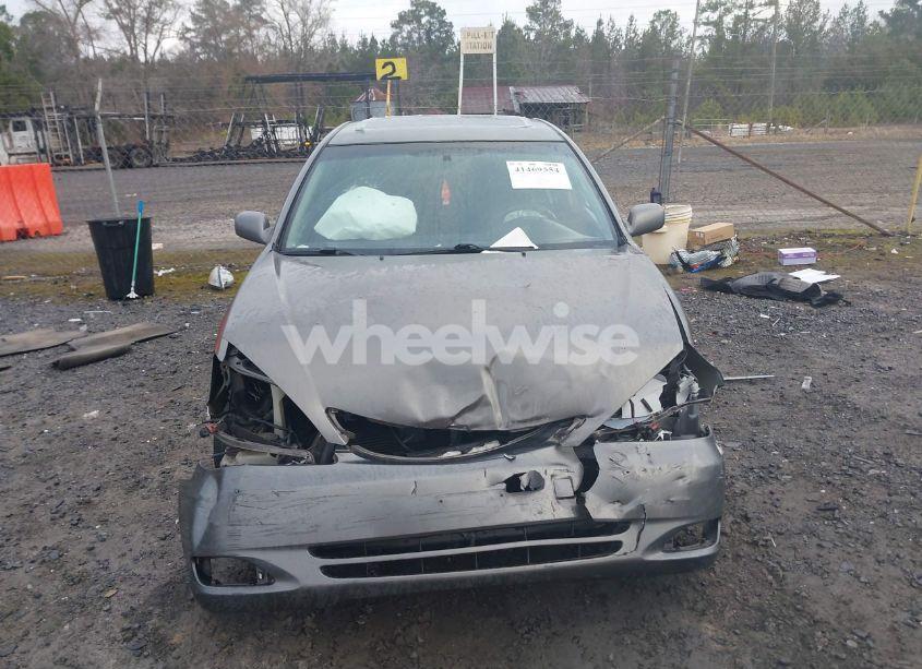 Photo 12 of 2004 Toyota Camry SE (VIN 4T1BE30K14U885056)