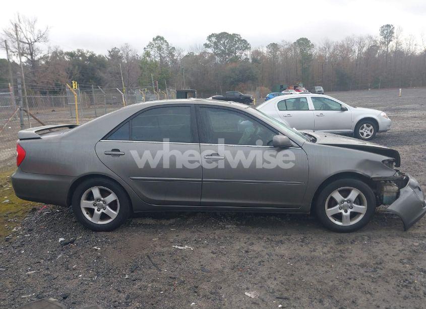 Photo 13 of 2004 Toyota Camry SE (VIN 4T1BE30K14U885056)