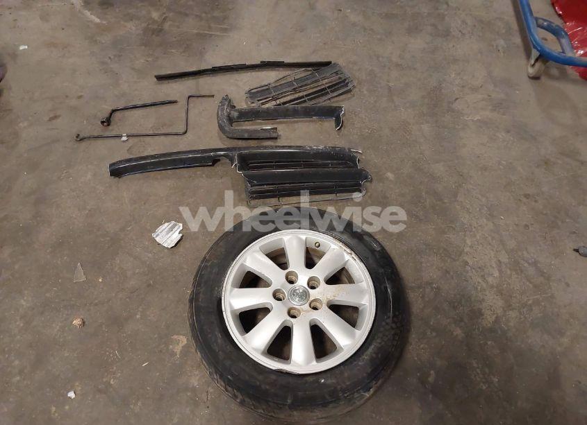 Photo 12 of 2004 Toyota Camry XLE (VIN 4T1BE30K14U889902)