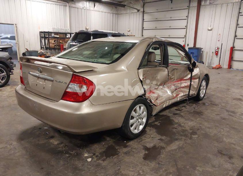 Photo 4 of 2004 Toyota Camry XLE (VIN 4T1BE30K14U889902)