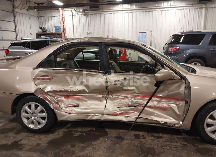 Photo 6 of 2004 Toyota Camry XLE (VIN 4T1BE30K14U889902)