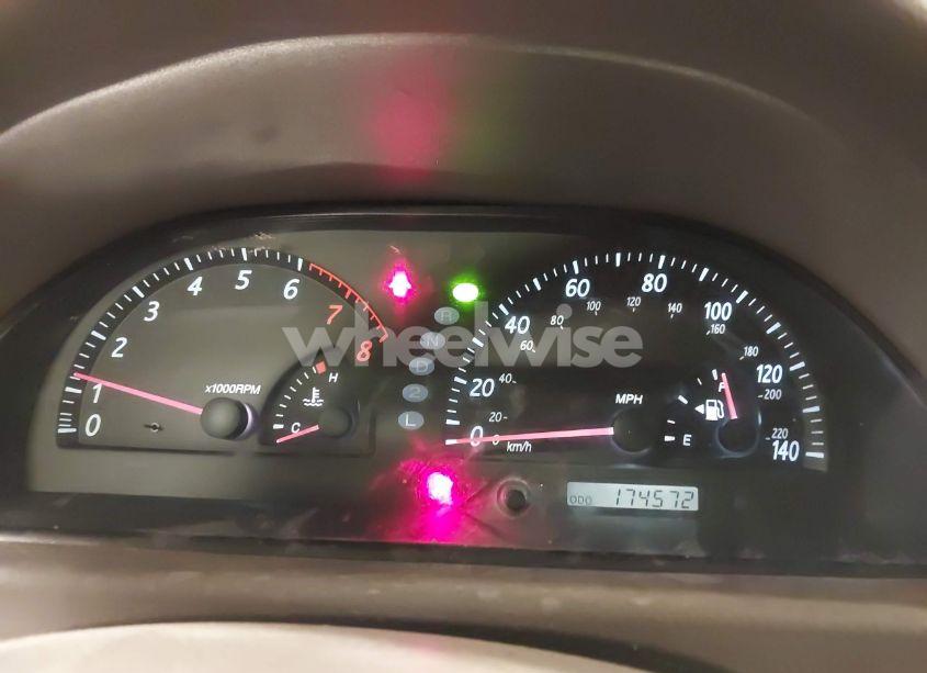 Photo 7 of 2004 Toyota Camry XLE (VIN 4T1BE30K14U889902)