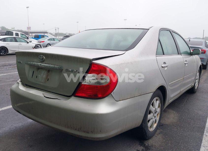 Photo 4 of 2004 Toyota Camry XLE (VIN 4T1BE30K14U913017)