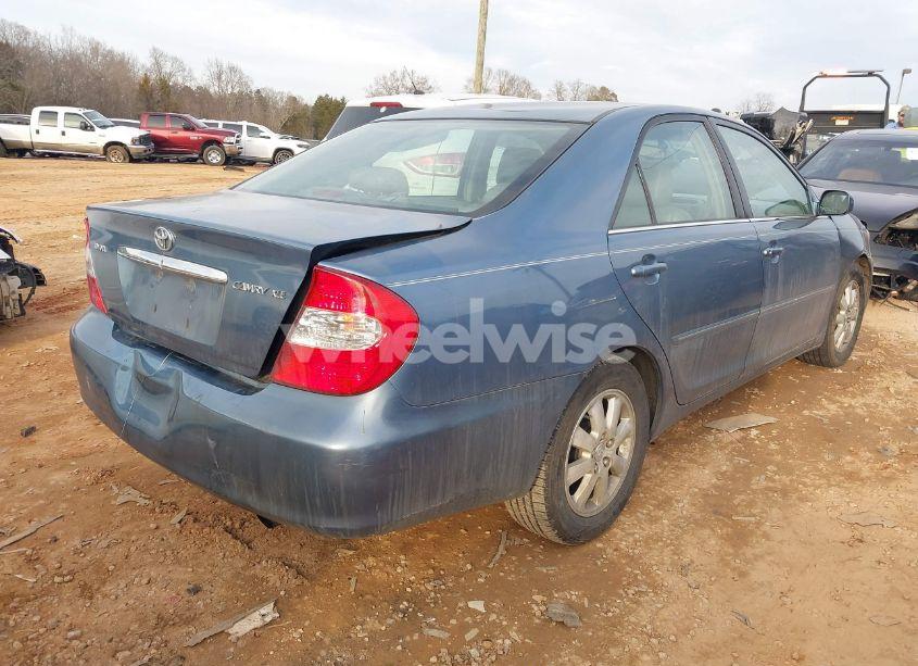 Photo 4 of 2004 Toyota Camry XLE (VIN 4T1BE30K14U915740)